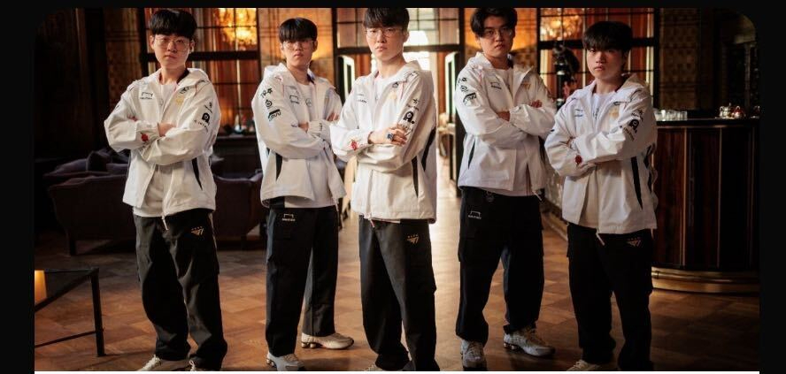 모르는 사람 붙잡고 남친인척 했는데 일진이였어요 모르는 사람 붙잡고 남친인척 했는데 일진이 thumbnail