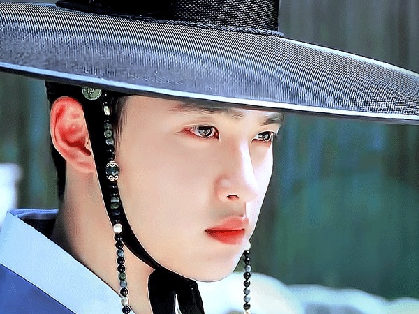 꽃이 지면 불어오는 인연 thumbnail